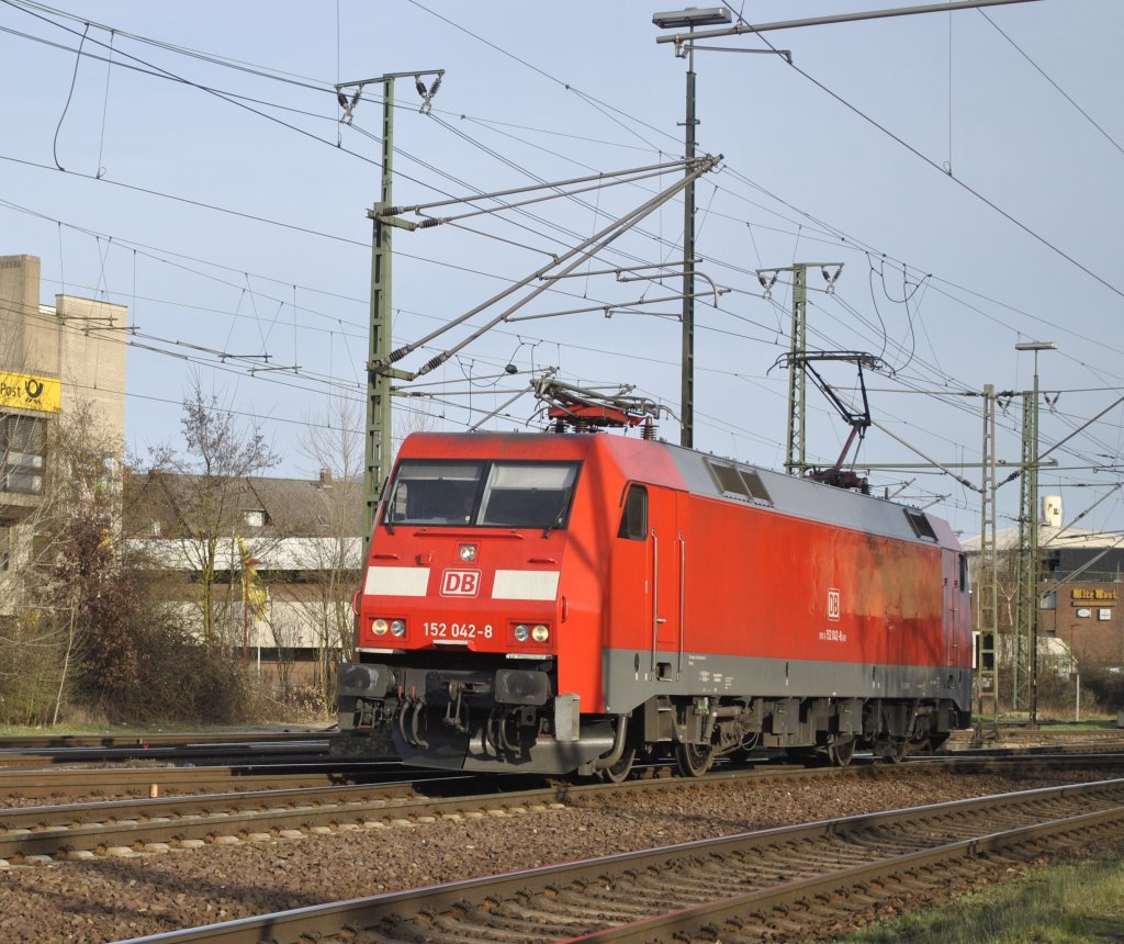 152 042-8 am 20.04.2013 in Lehrte.