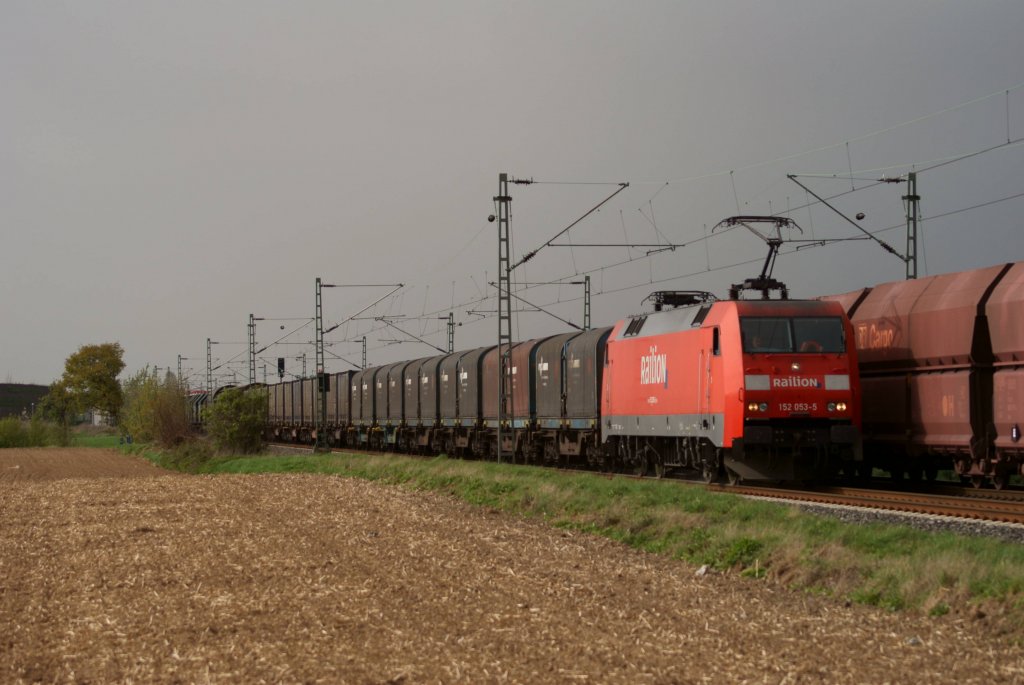 152 053-5 mit dem  Nievenheimer  von Gttingen nach Nievenheim in Neuss-Allerheiligen am 19.04.2012
