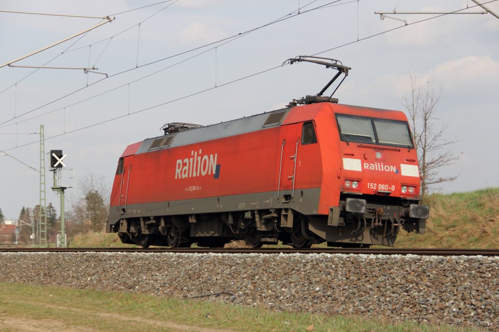 152 060-0 DB Schenker Rail bei Redwitz am 04.04.2012.