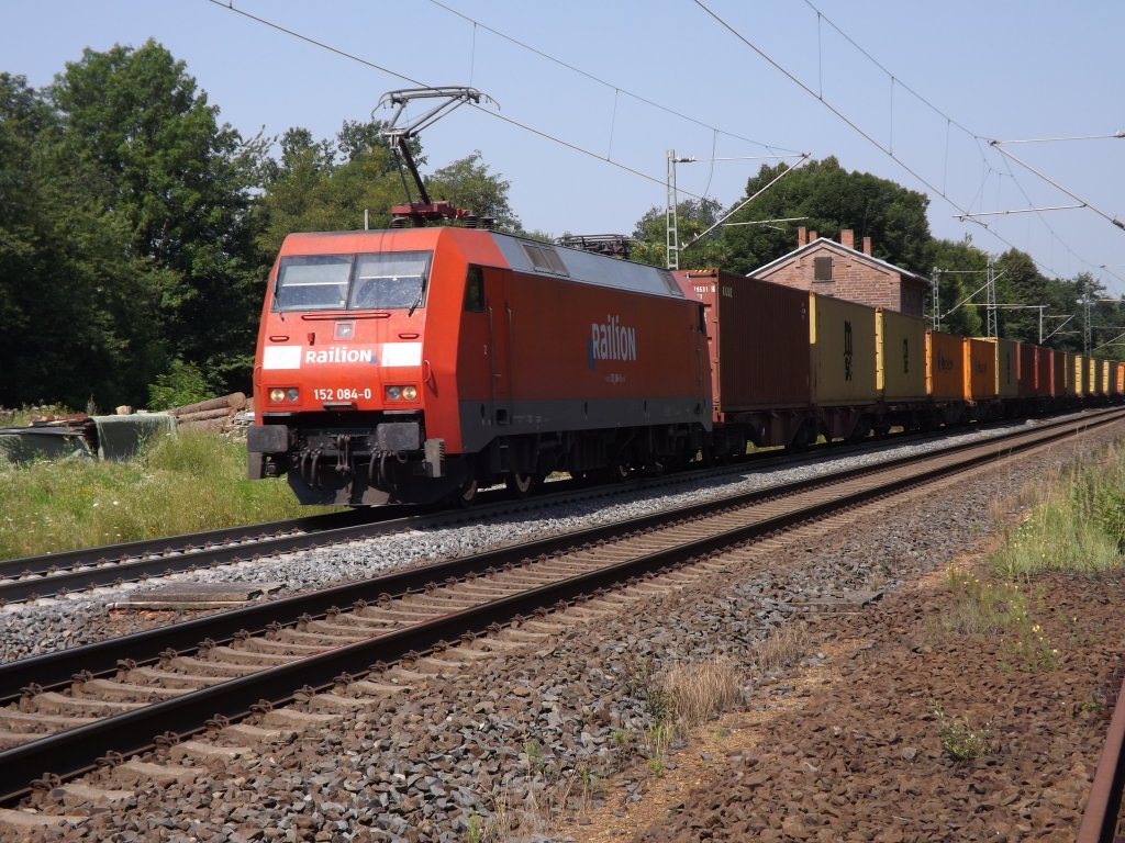 152 084-0 am 26.07.12 in Vollmerz