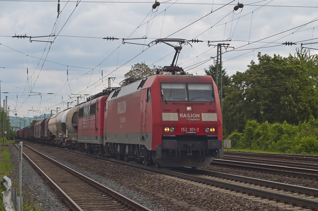 152 101 mit unbekannter 151 in Neuwied am 12.05.2012.