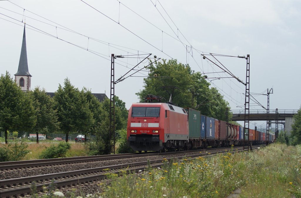 152 131-9 mit Containerzug in Thngersheim am 23.07.09