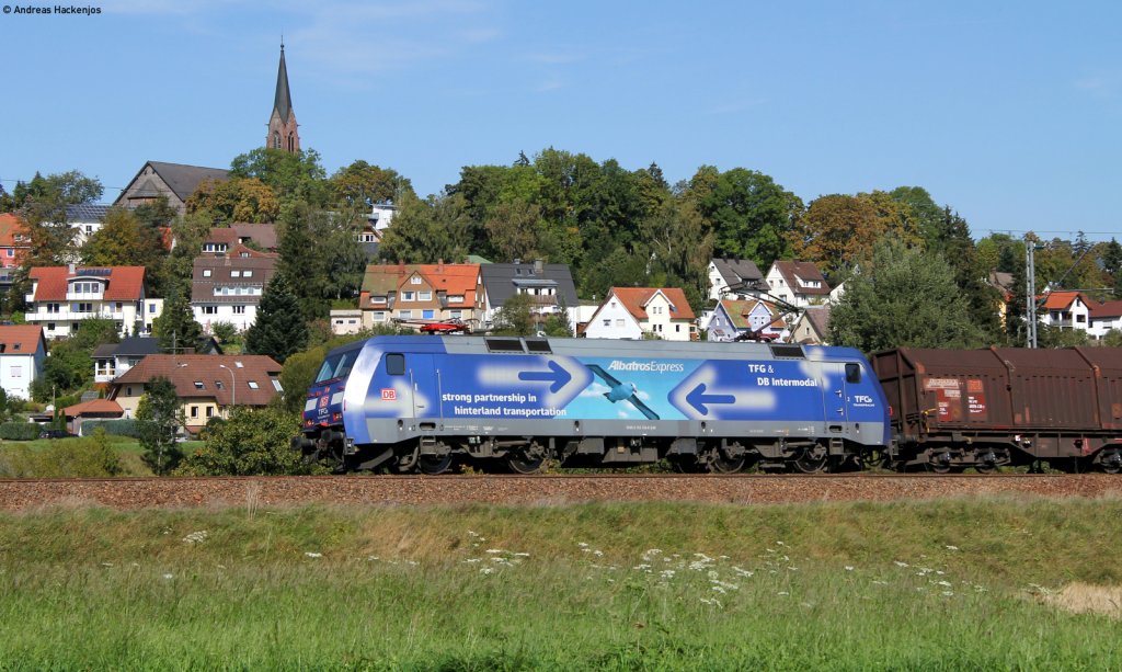 152 136-8  Albatross  mit dem FZT 55834 (Villingen-Offenburg Gbf) 21.9.11