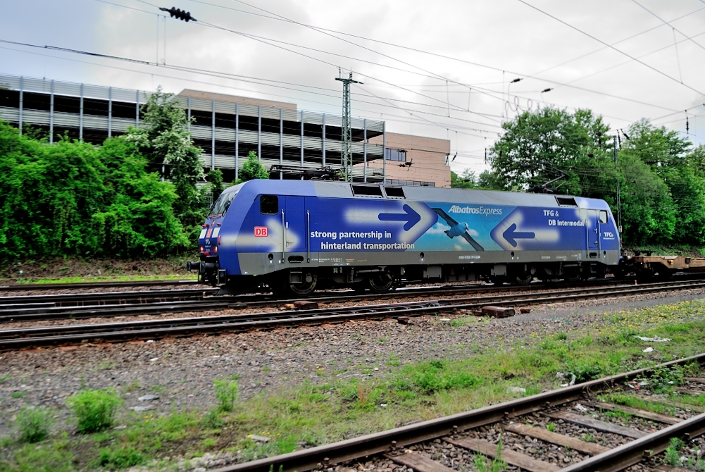 152 137-6 mit Leerzug am 21.5.2013 in Aachen West