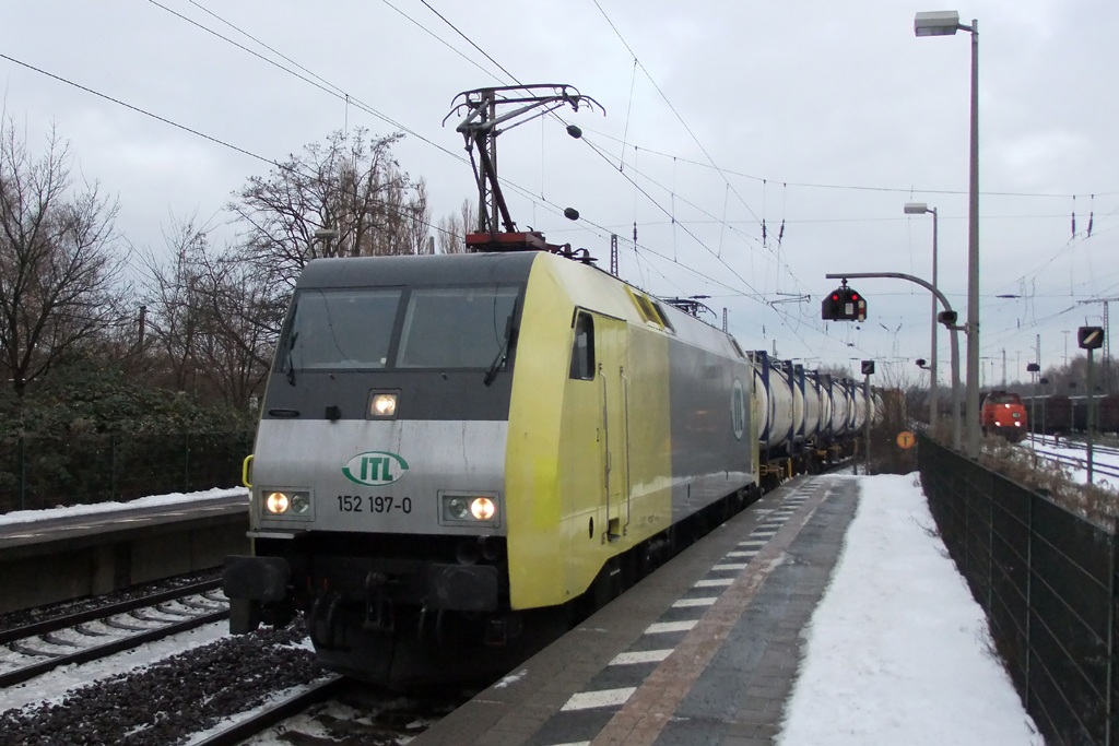 152 197-0 in Recklinghausen-Sd 14.12.2012