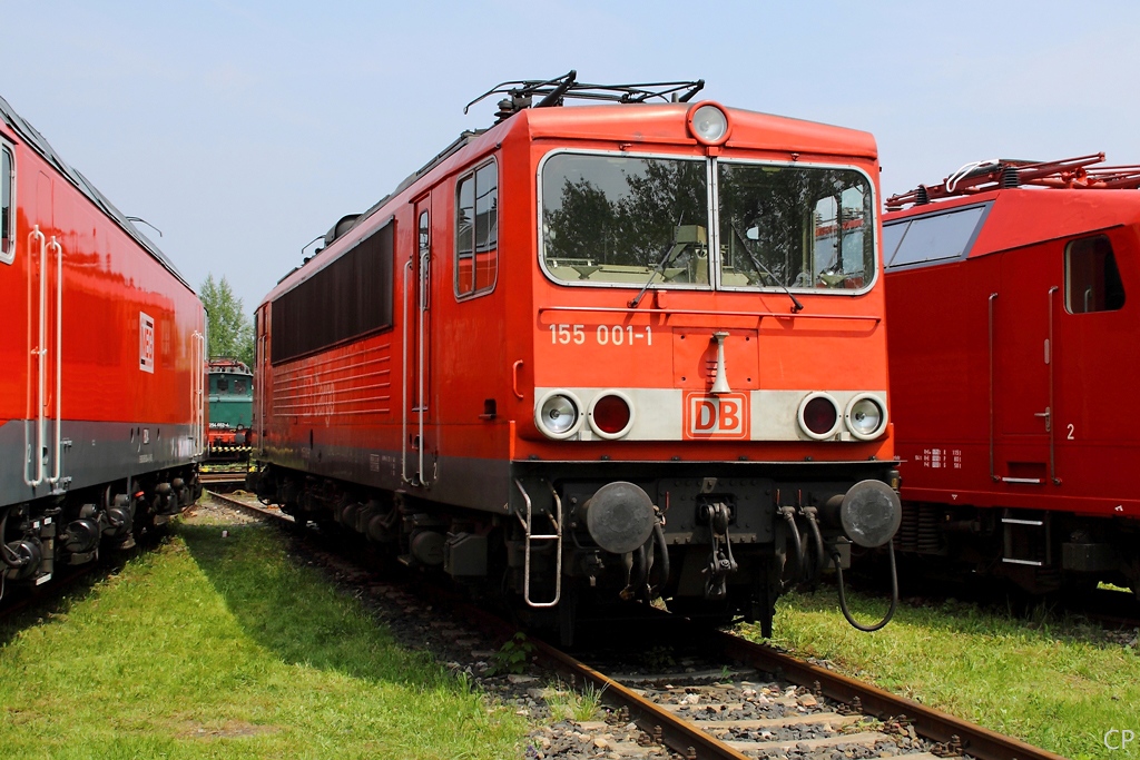 155 001-1, Prototyp der BR 155, steht am 29.5.2010 im Bw Weimar.