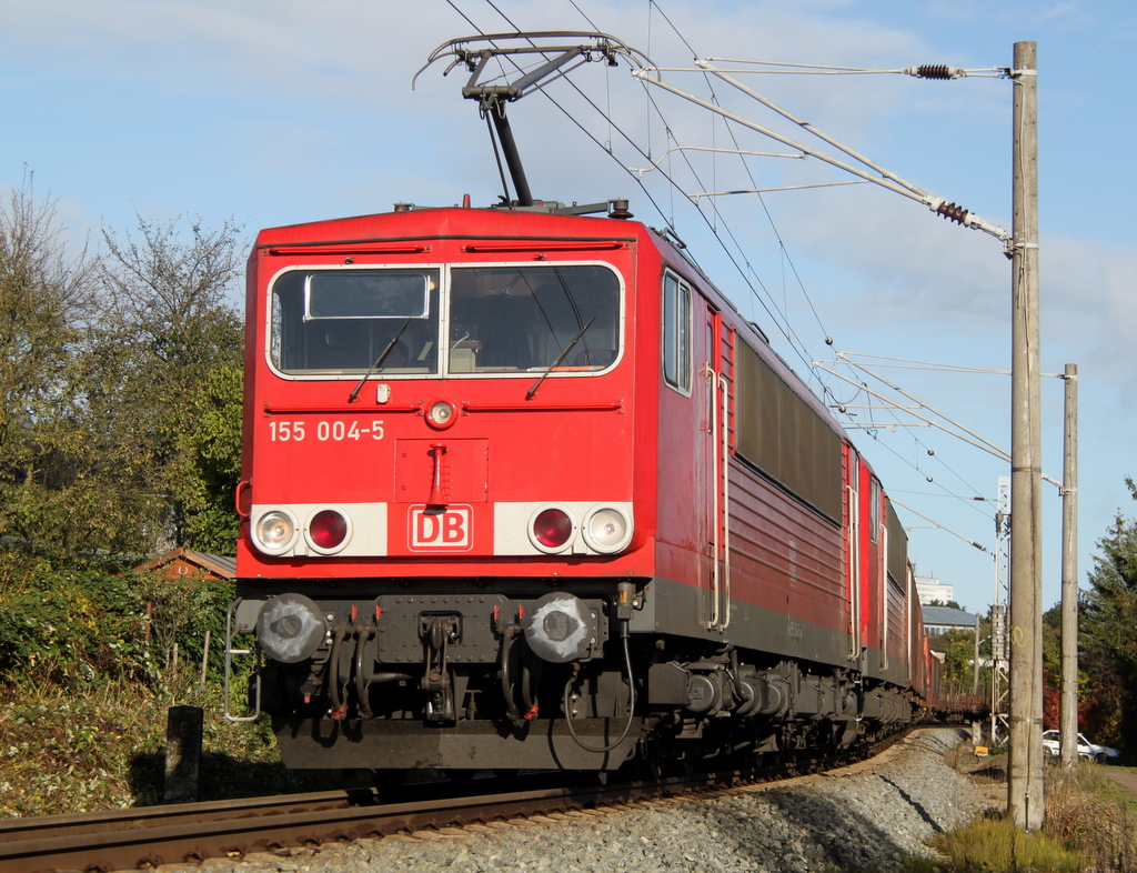 155 004-5+155 091-2 mit 52673(Rostock Seehafen-Seddin)bei der Durchfahrt  in der Gterumfahrung beim Rostocker Hbf.07.10.2012