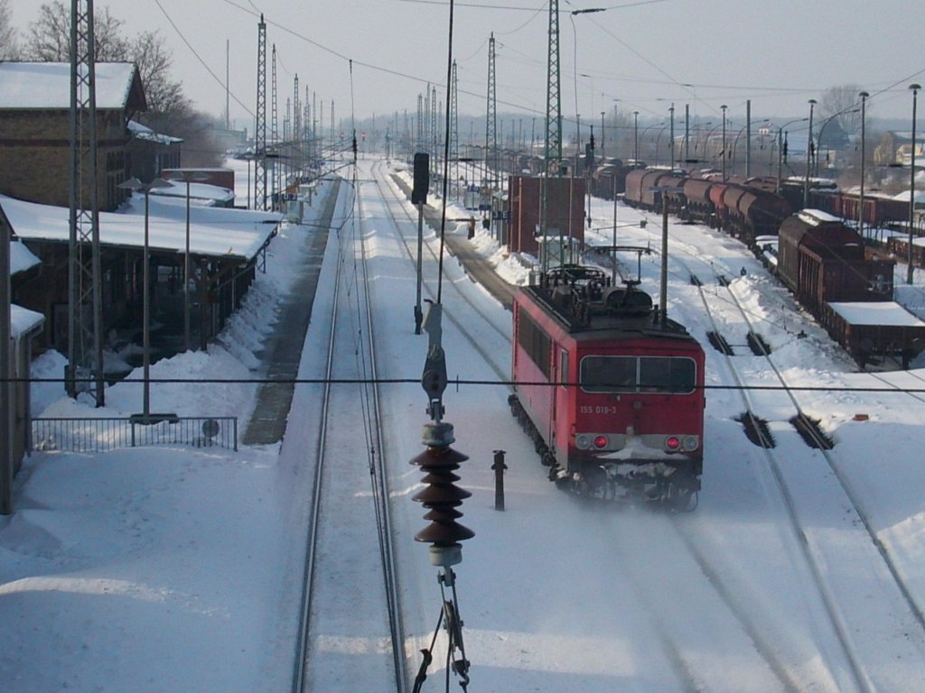 155 019 durchfuhr am 05.Februar 2010 den Bahnhof Bergen/Rgen.