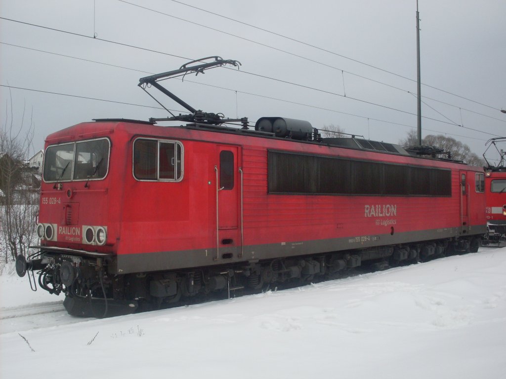 155 028-4 steht am 15. Februar 2010 im Bahnhof Pressig-Rothenkirchen abgestellt.
