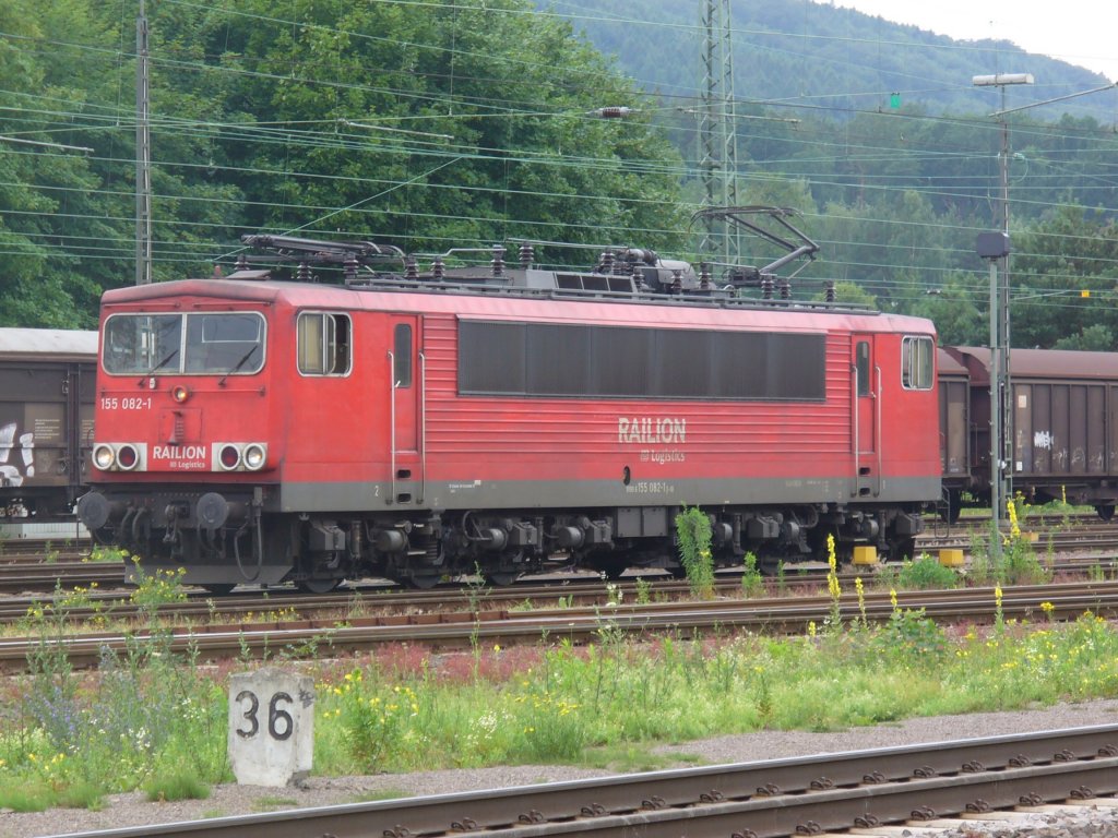 155 082-1 wartet am 29.06.2011 in Einsiedlerhof auf ihren nchsten Einsatz