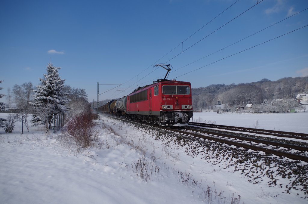 155 091 mit gemischten Gterzug am 09.02.2013 bei Nagel auf der Frankenwaldbahn. 