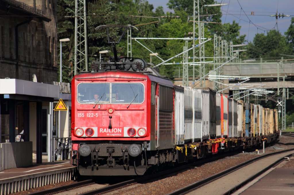 155 122-5 DB Schenker Rail in Hochstadt/ Marktzeuln am 05.06.2012.