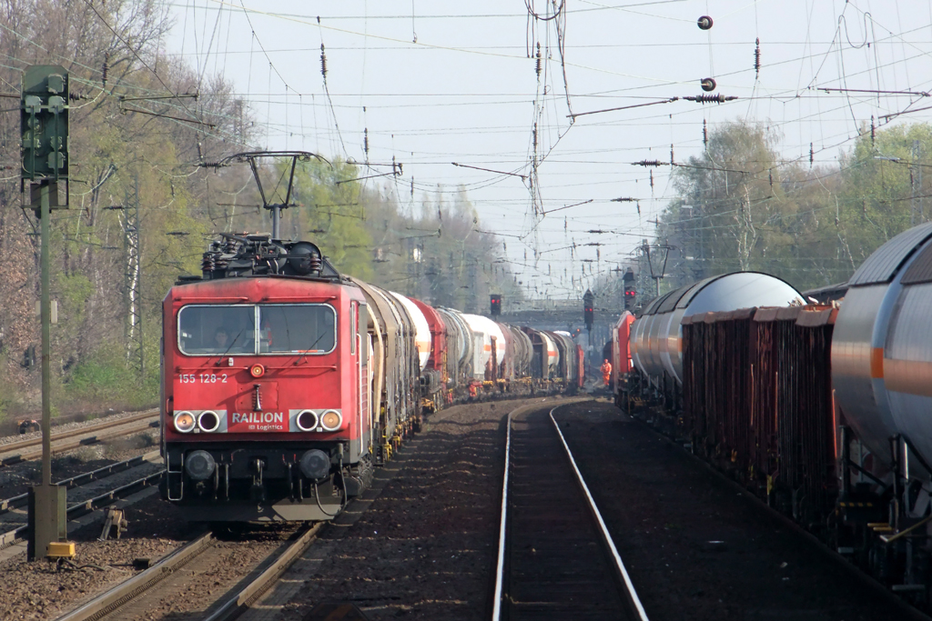 155 128-2 in Recklinghausen-Sd 17.4.2012