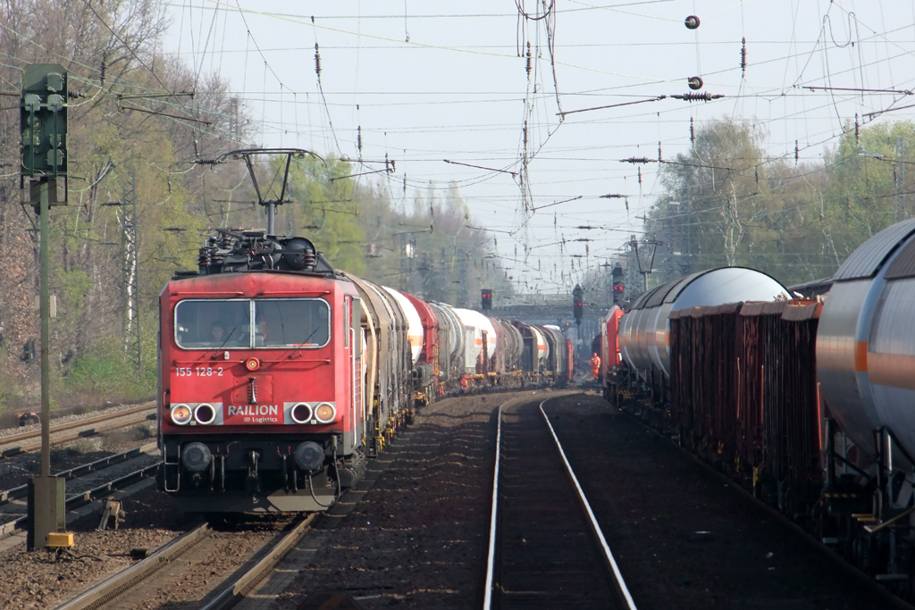 155 128-2 in Recklinghausen-S�d 17.4.2012