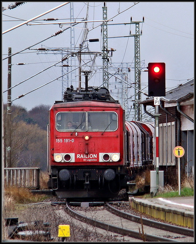 155 191-0 -45504- Einfahrt in den Bhf Altefhr.   am 31.03.12