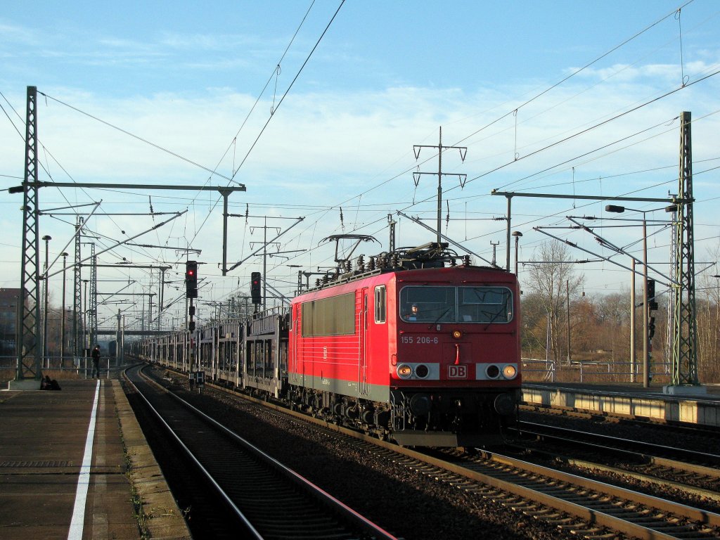 155 206-6 erreicht am 5.12. ebenfalls Berlin Schnefeld. 