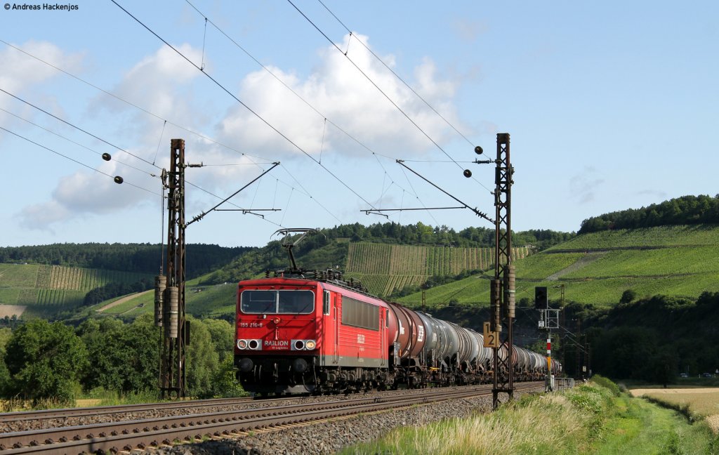 155 210-8 mit einem Kesselwagenganzzug bei Himmelstadt 24.6.11