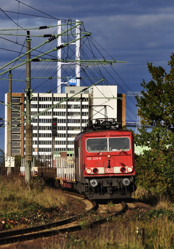 155 229 kommt von der Insel R�gen und f�hrt in die Berliner Kurve ein in Stralsund Richtung Angerm�nde am 15.10.2010
