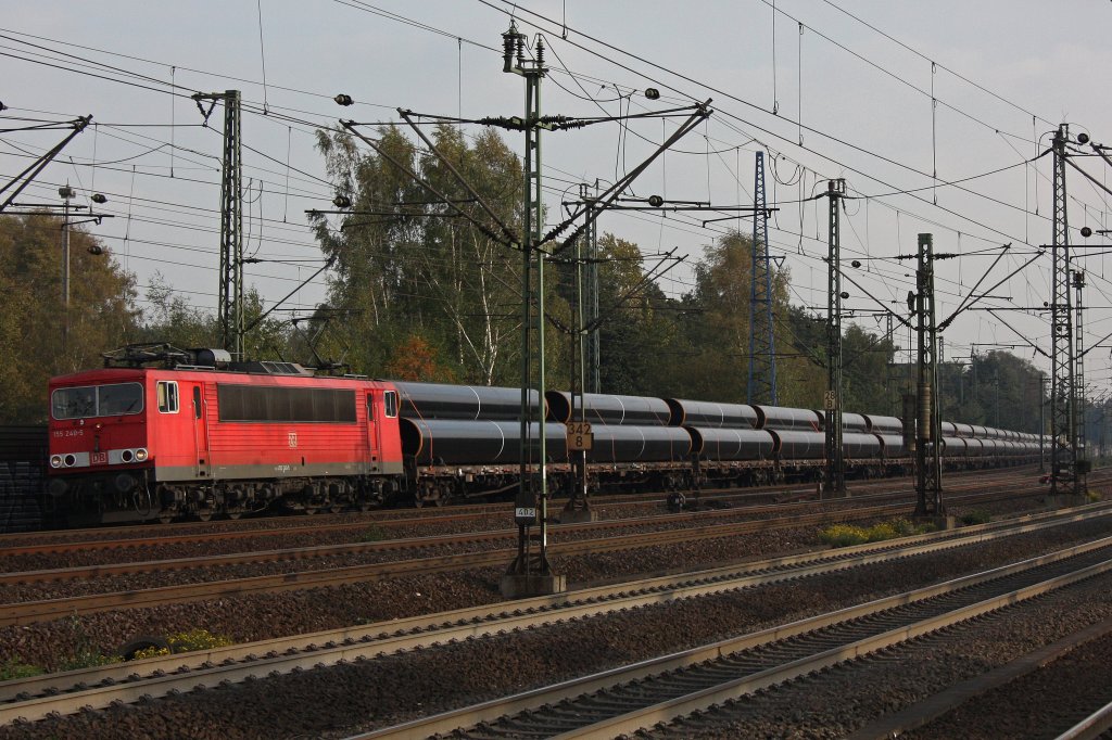 155 240 zieht einen Zug aus Mhlheim-Styrum am 18.10.10 durch Hamburg-Harburg
