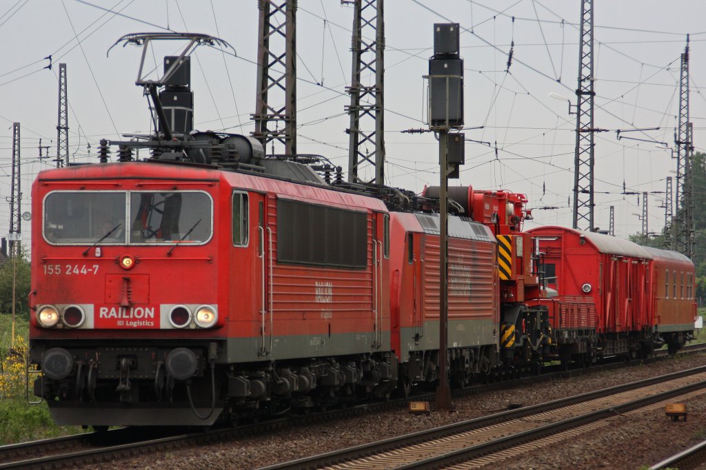 155 244 und 189 024 am 26.5.10 mit Notfallzug in Duisburg-Bissingheim