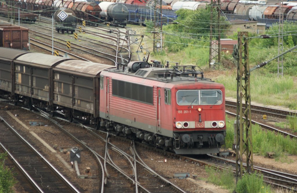 155 261-1 mit einen sehr langen Gz in Leipzig-Engelsdorf,am Ende schob 155 236-3 nach 13.06.2011