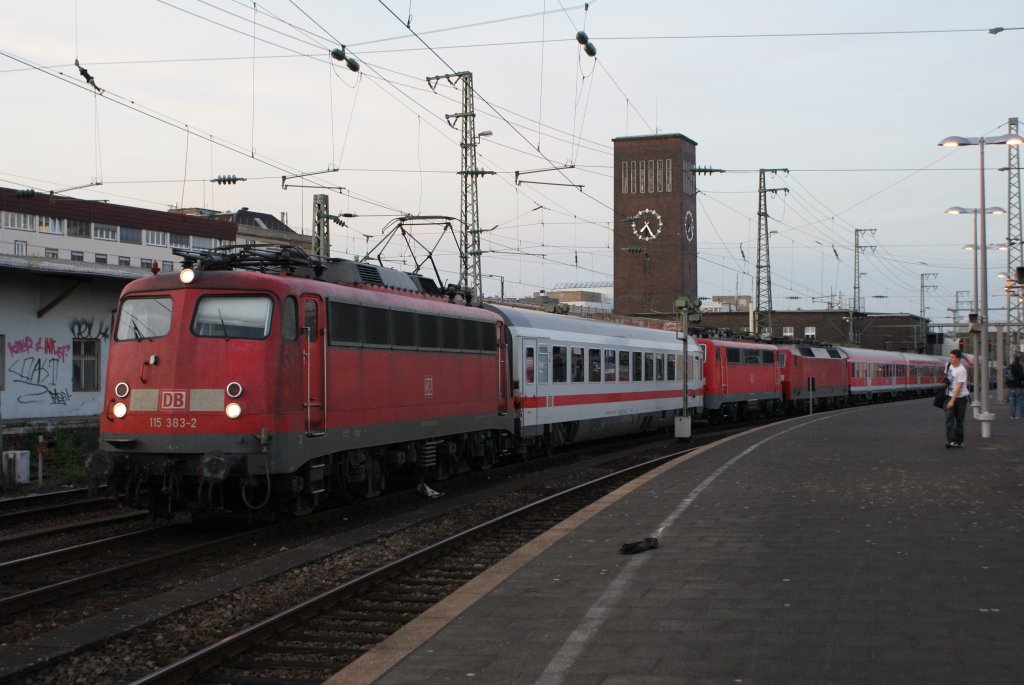 155 383-2 mit einem PbZ in Dsseldorf Hbf am 22.09.2010