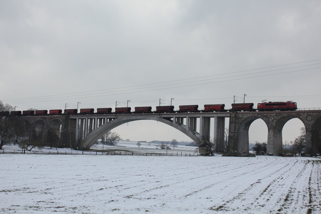 155 XXX am 14/03/13 auf Bebra kommend richtung Kassel, hier auf dem Gunterhausener Viadukt