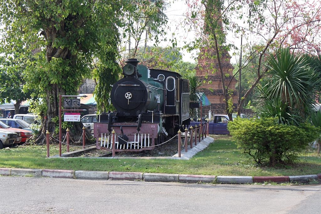 161 aufgestellt auf dem Bahnhofsvorplatz von Lopburi 13.M�rz 2012. 

