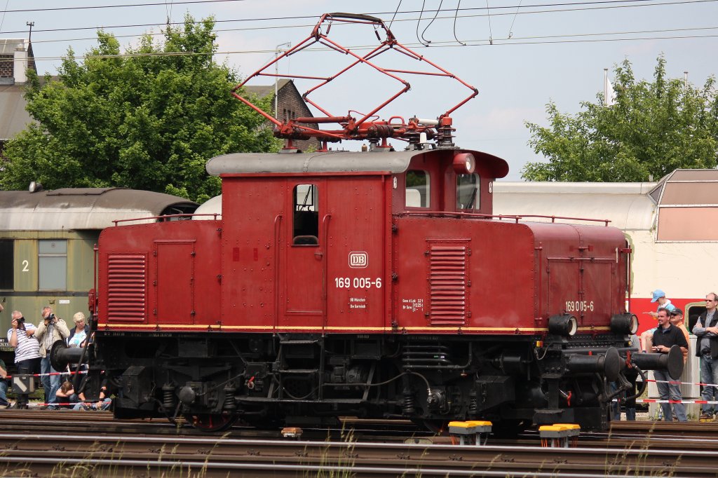 169 005 am 2.6.12 bei der Lomparade in Koblenz-L�tzel.