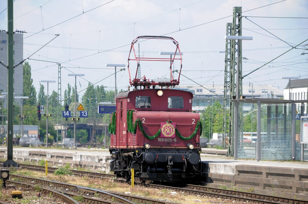 169 005 feierte am 23.05.10 in Mnchen Ost ihren 80sten