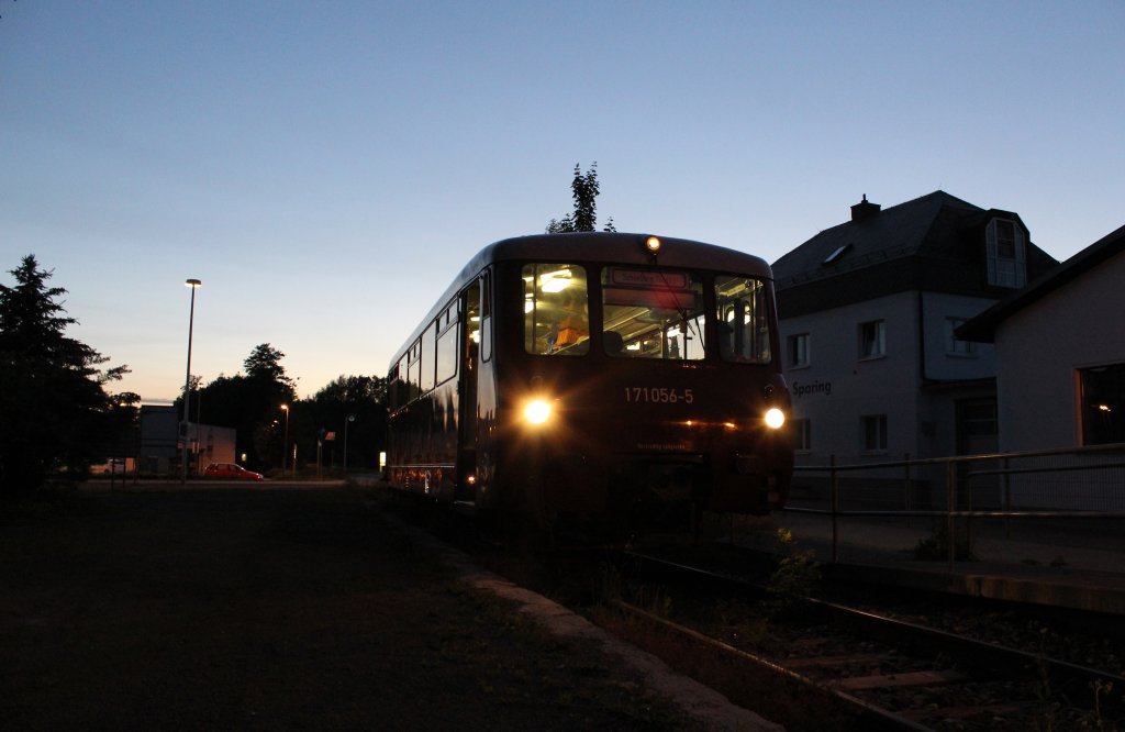 171 056-5 am 22.06.13 in Schleiz West.
