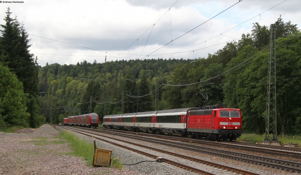 181 204-8 mit dem IC 281 (Stuttgart Hbf-Zrich HB) bei Hattingen 23.6.13