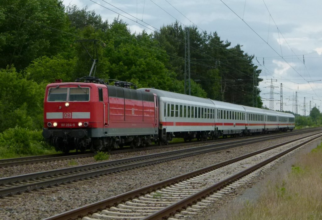 181 204-9 ist mit dem IC 2054 Frankfurt (Main) - Saarbrcken am 04.06.2012 in Kindsbach