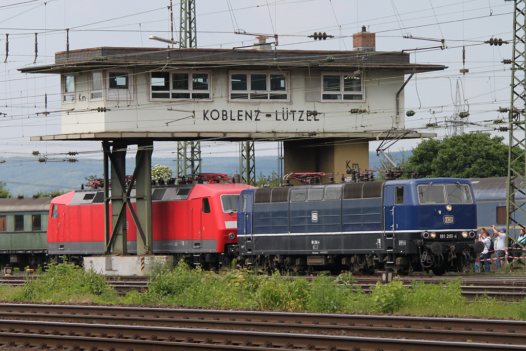 181 206 und 752 004 bzw. 120 004 am 2.6.12 bei der Lokparade in Koblenz-Ltzel.
