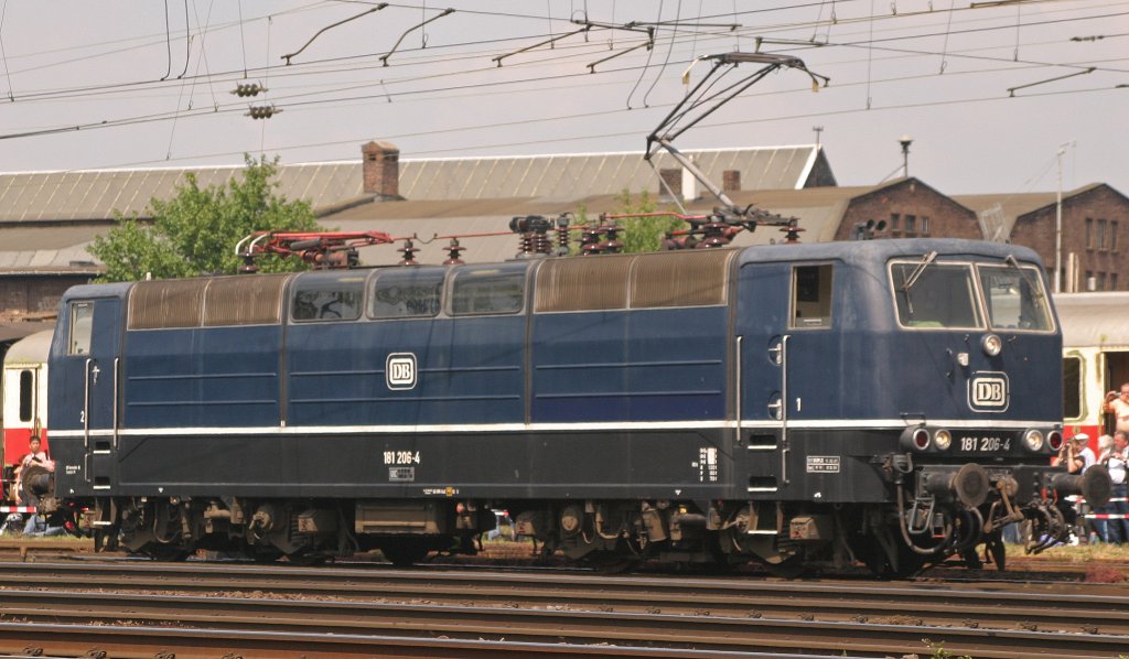 181 206 am 21.5.11 bei der Lokparade in Koblenz-L�tzel