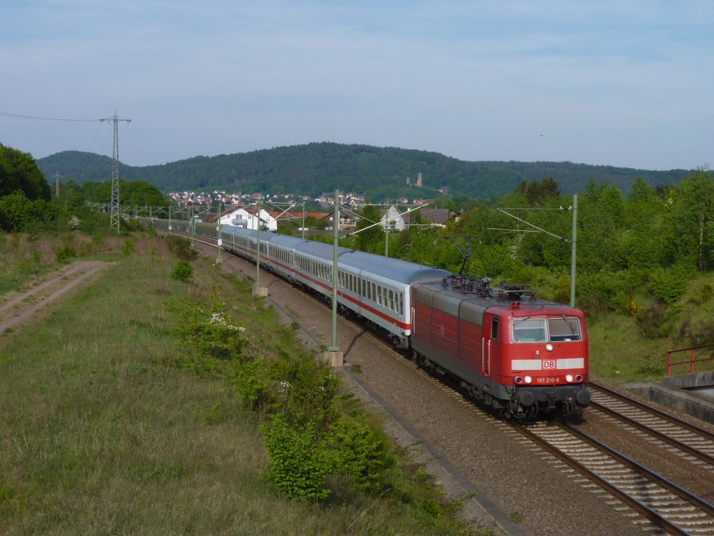 181 210 am 5.5.11 mit IC 2054 (Frankfurt-Saarbr�cken) in Kirkel.