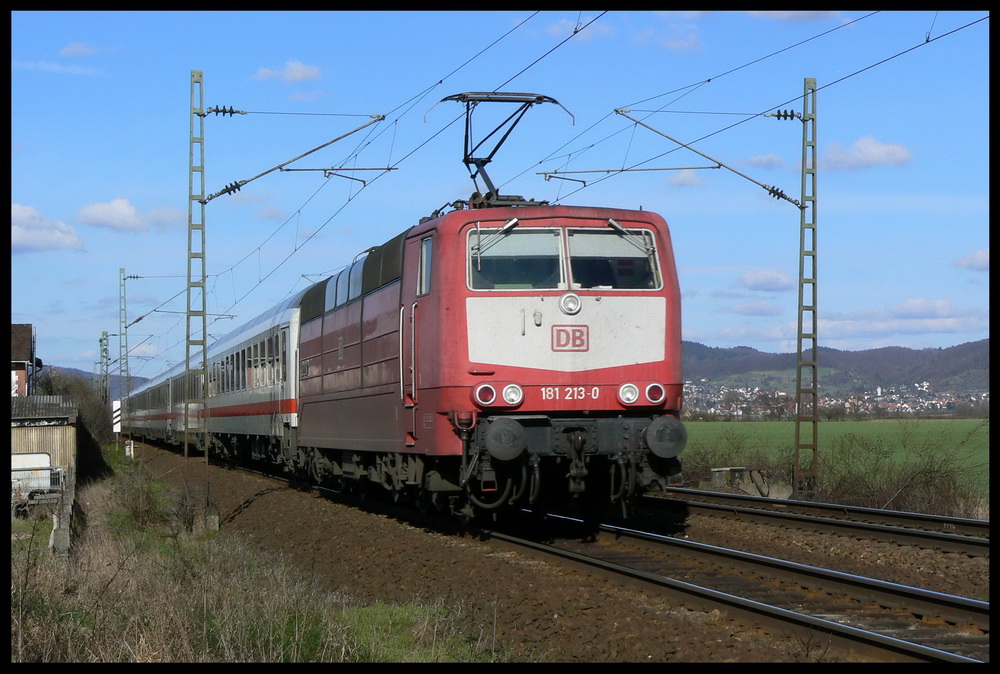 181 213 ist am 4.3.2007 mit EC 56 bei Ladenburg unterwegs