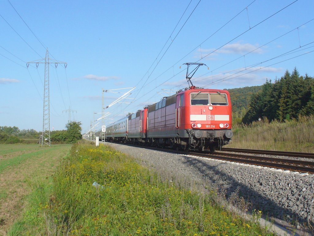 181 214-8 (Mosel) und 181 212-2 (Luxembourg) kalt ziehen den IC 2054 Frankfurt (Main) - Saarbr�cken am 14.09.2011 bei Landstuhl in Richtung Homburg (Saar) 

