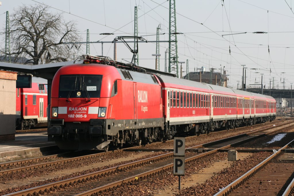 182 005-7 am 10.03.2010 in Cottbus