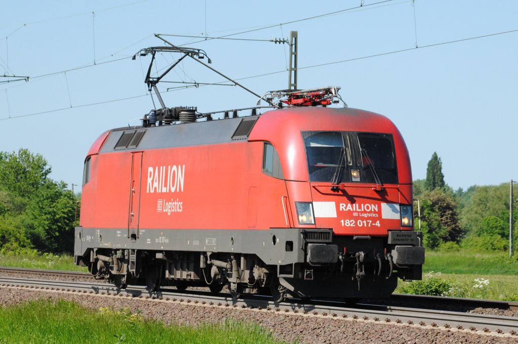 182 017-4 DB Railion Taurus am 03.06.2010 bei Elze
