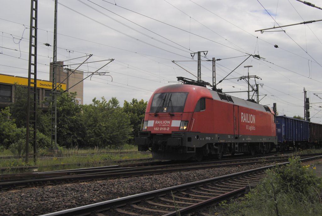 182 018-2, am 01.06.2010 in Lehrte.