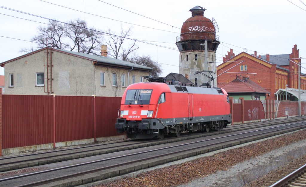 182 019 am 28.02.2013 auf  Probefahrt  in Rathenow