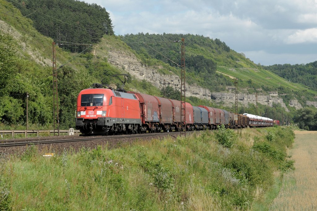 182 020 am 30.06.11 bei Karlstadt/Main