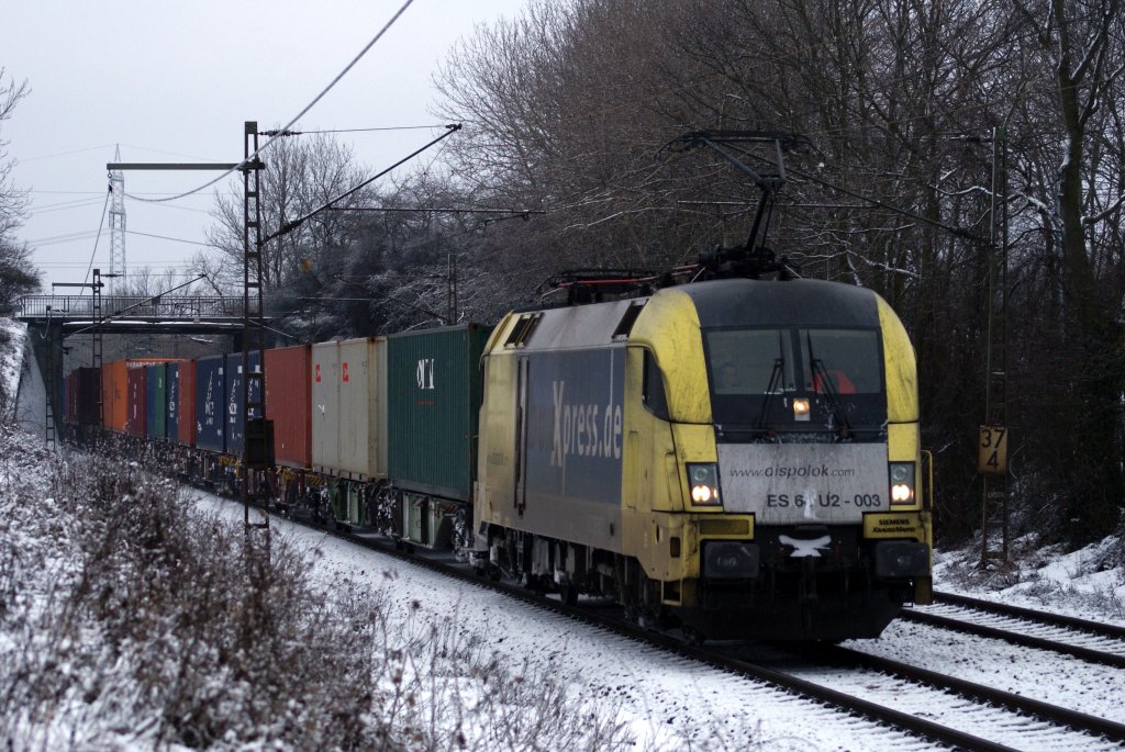 182 503-3 BoxXpress mit einem Containerzug bei der Durchfahrt durch Hannover-Ahlten am 30.01.10 