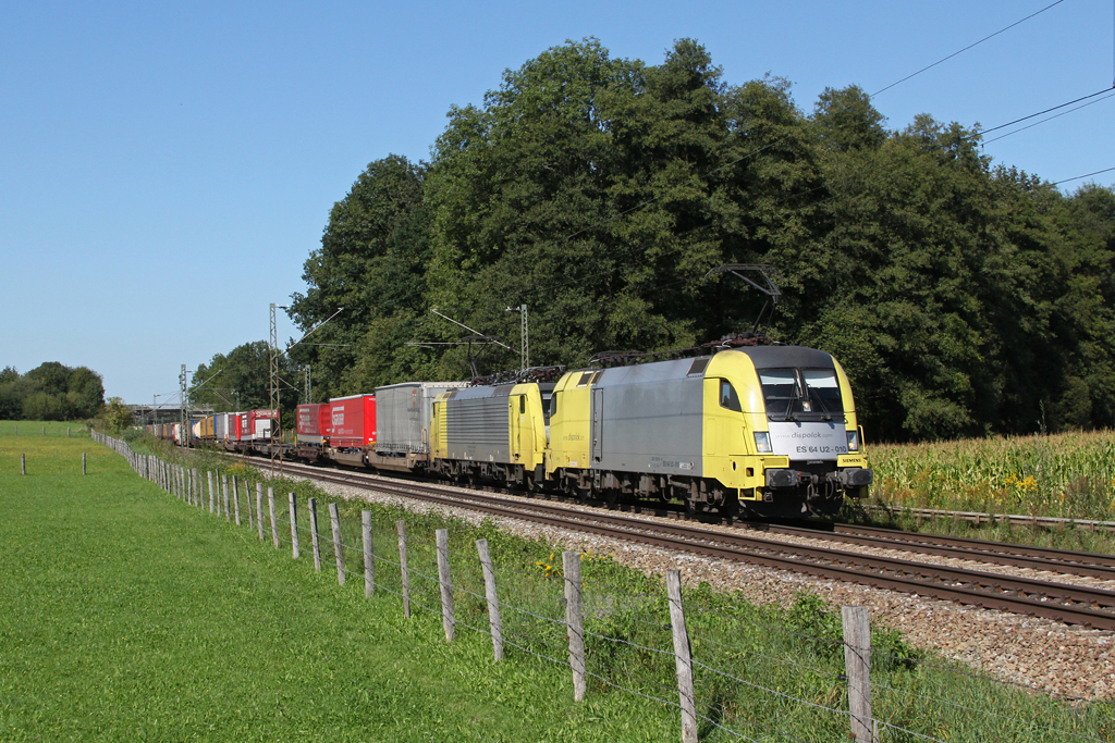 182 510 + 189 924 mit DGS 43101 bei Gro�karolinenfeld.