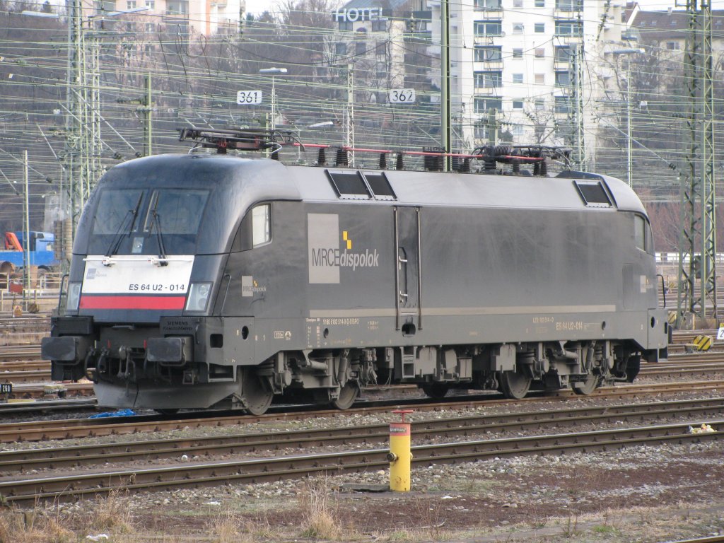 182 514-0 abgestellt im Stuttgarter Hbf am 21.03.2009