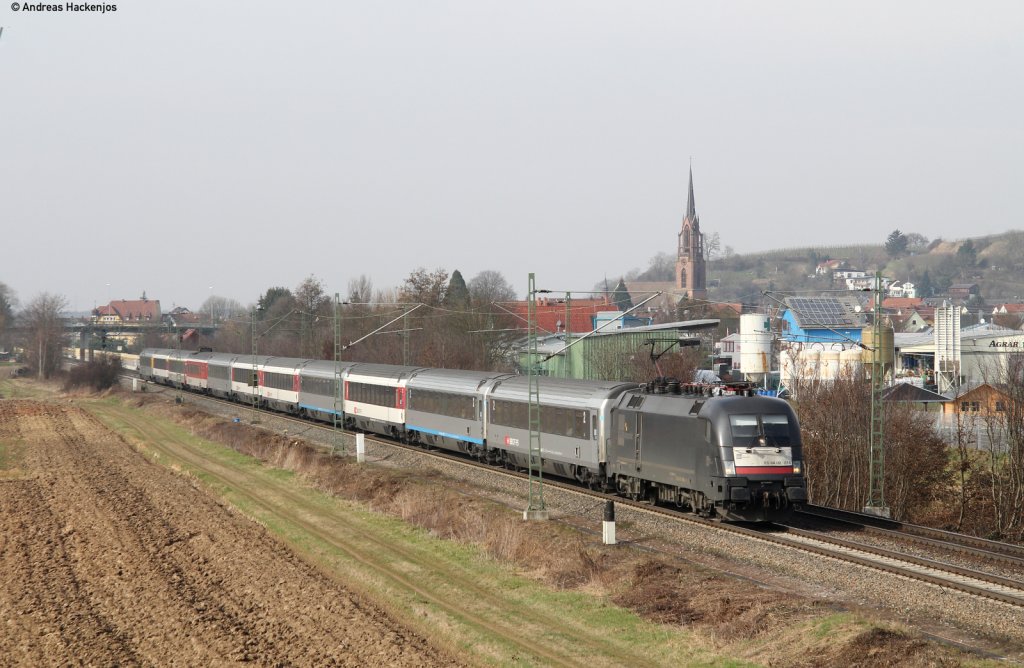 182 514-0 mit dem EC 7 (Hamburg Altona-Chur) bei Teningen 19.2.11