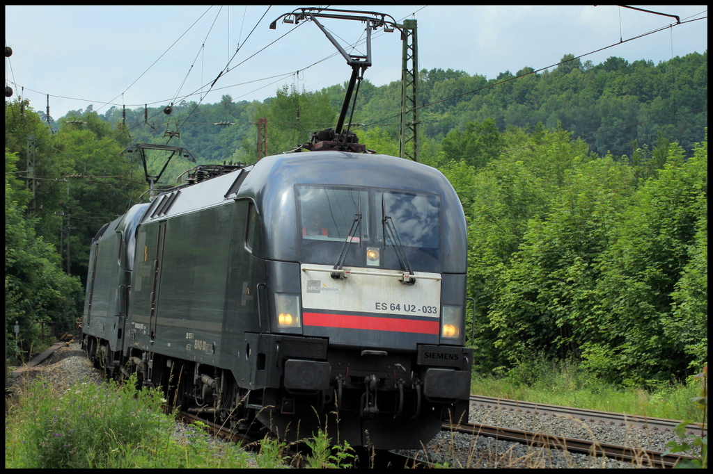 182 533 und 182 537 der WLC mit Containerzug am 05.07.13 in Jossa. Gru an den Tf!