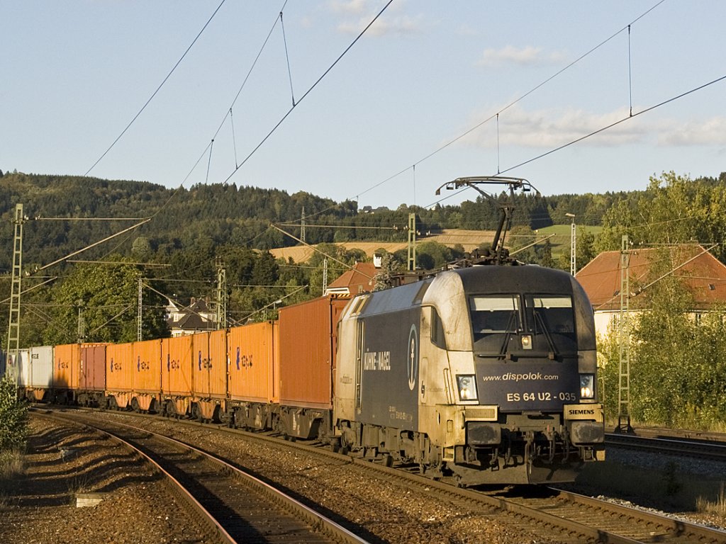 182 535-5  Khne & Nagel  am 14.09.2011 mit einem Containerzug bei der Durchfahrt durch den Bahnhof von Pressig-Rothenkirchen
