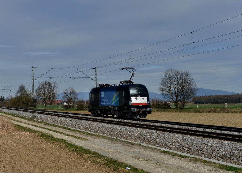 182 567 bei einer Lz-Fahrt am 14.04.2013 bei Langenisarhofen.